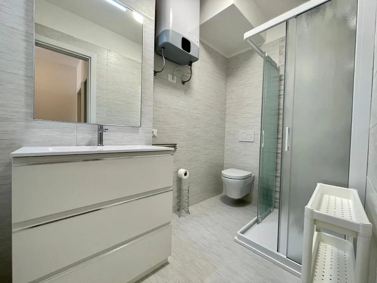 Fantastic Apartment With Garden In Residence With Pool - Great Location 圣玛格丽塔波尔勒港